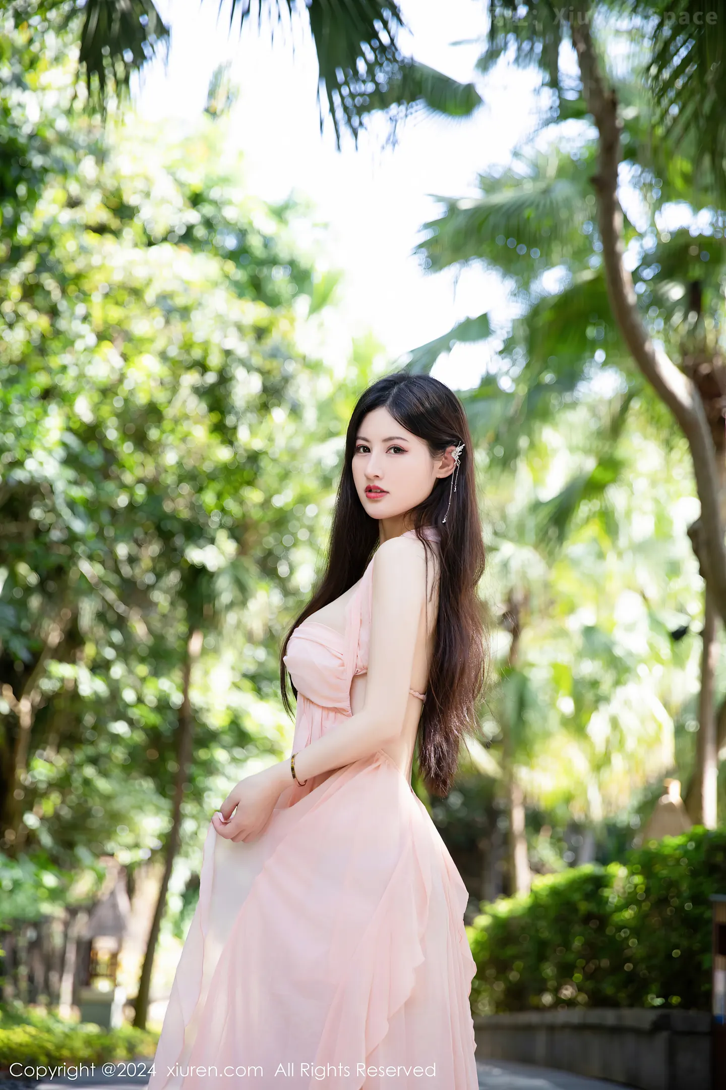 图片[3]-[XiuRen秀人网]VOL.7948 模特诗诗kiki性感粉色连衣裙露粉色内衣配原色丝袜惹火诱惑写真91P-秀人网官方网站